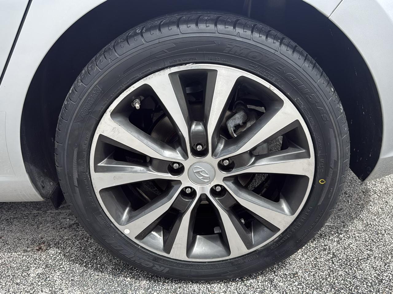 Hyundai Elantra GT Auto 2019