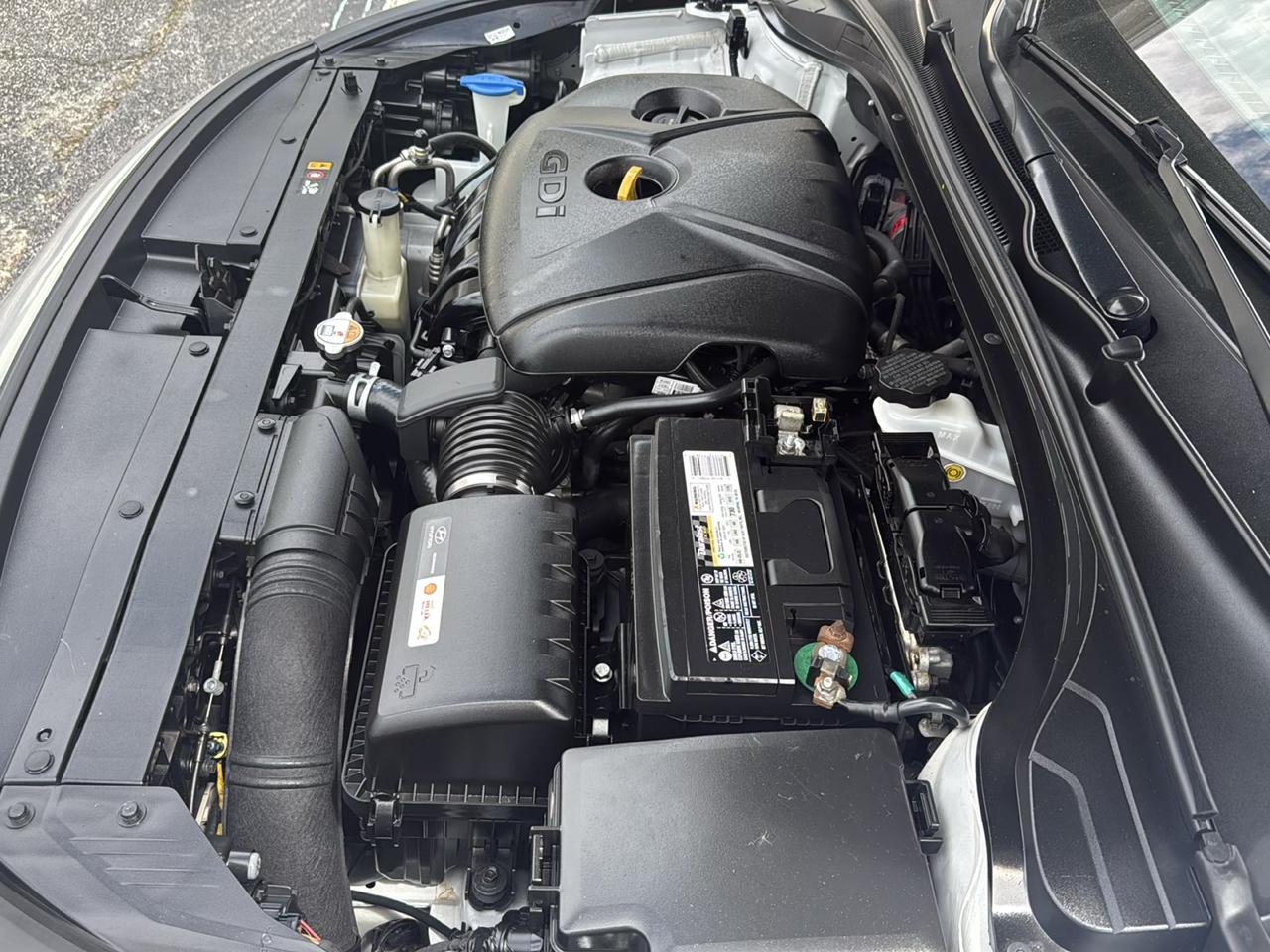 Hyundai Elantra GT Auto 2019