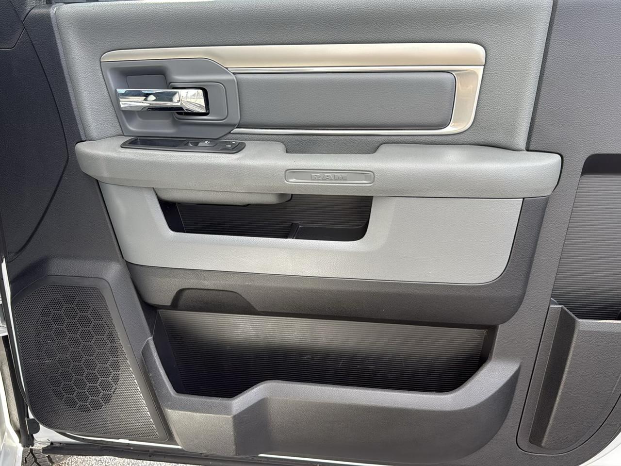 RAM 1500 2WD Reg Cab 120.5" Tradesman 2014
