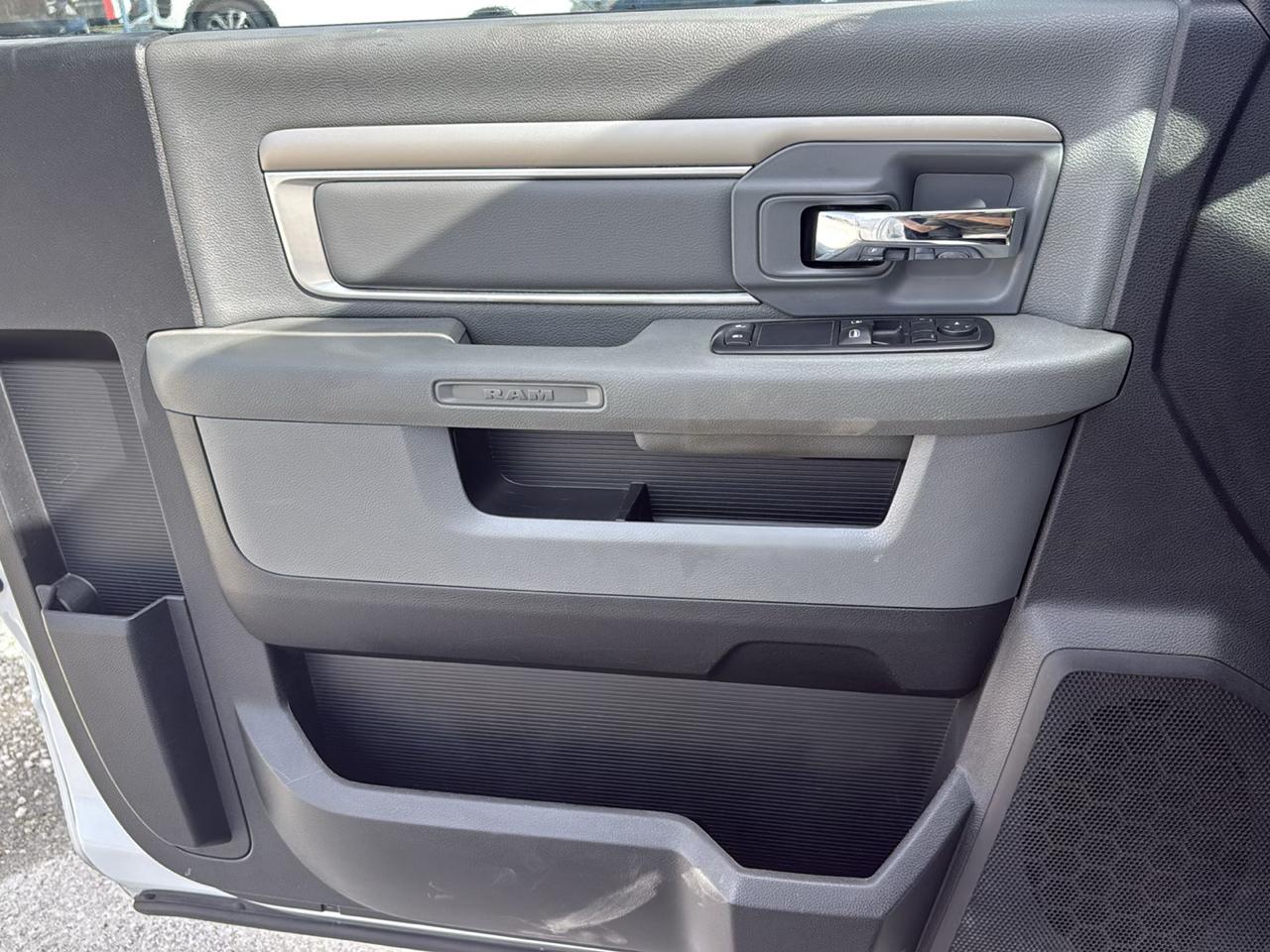 RAM 1500 2WD Reg Cab 120.5" Tradesman 2014