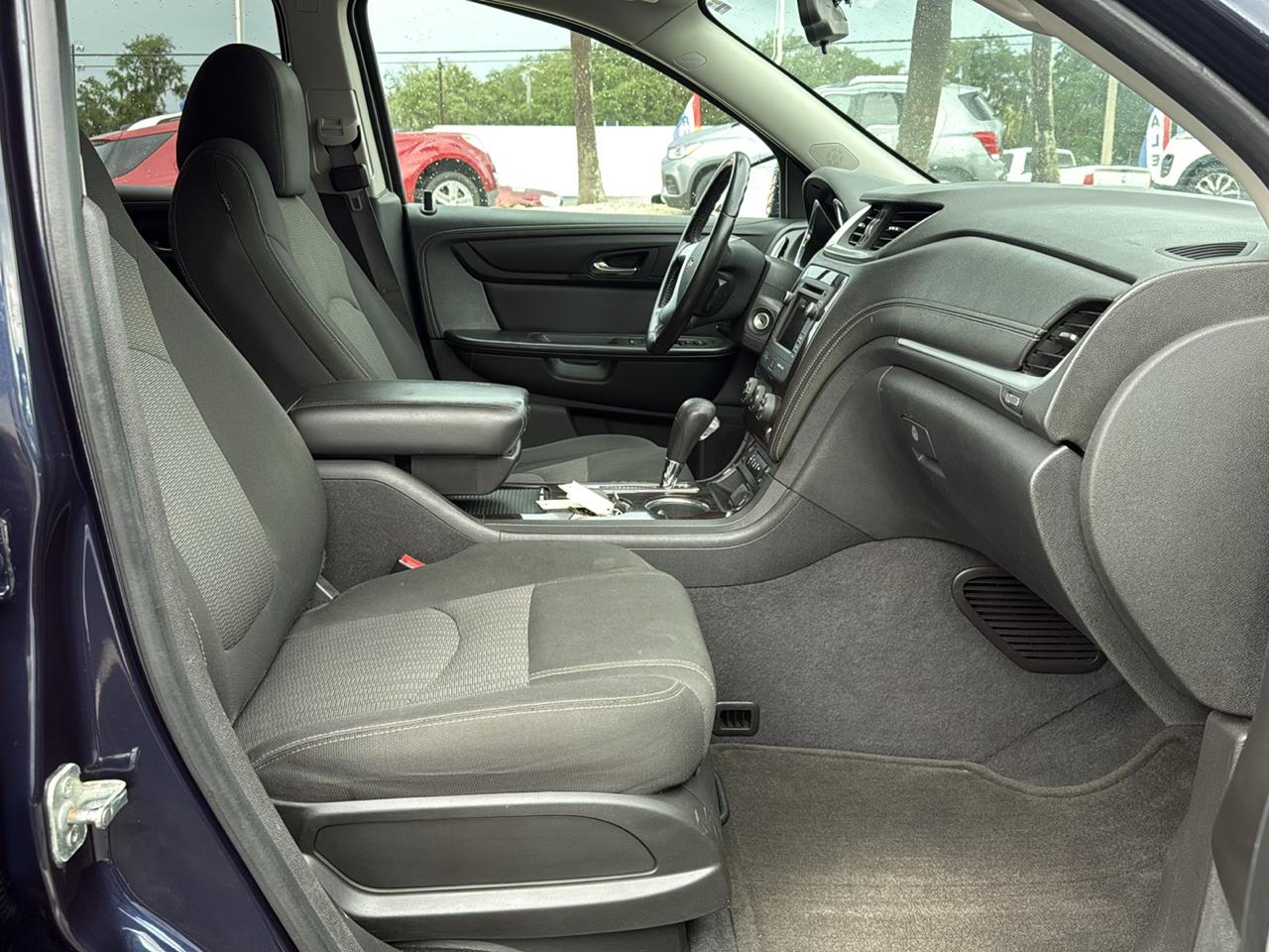 Chevrolet Traverse AWD 4dr LT w/1LT 2015
