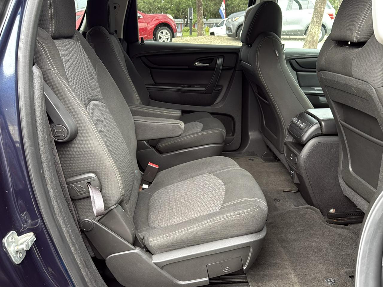 Chevrolet Traverse AWD 4dr LT w/1LT 2015