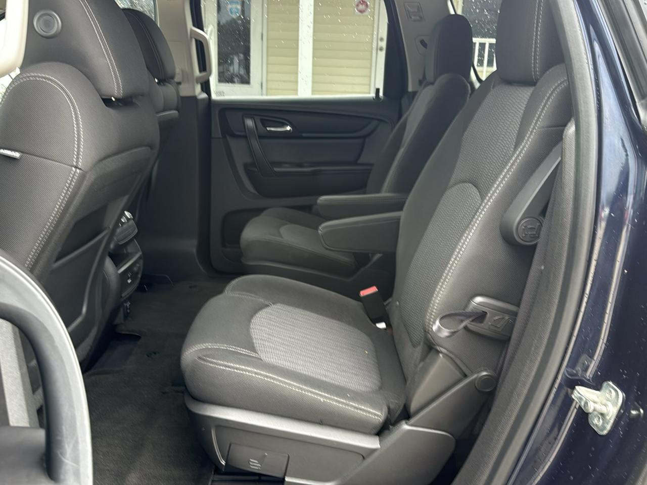 Chevrolet Traverse AWD 4dr LT w/1LT 2015
