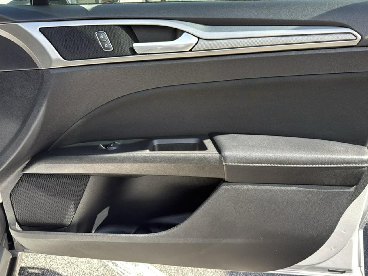 Ford Fusion SE FWD 2019