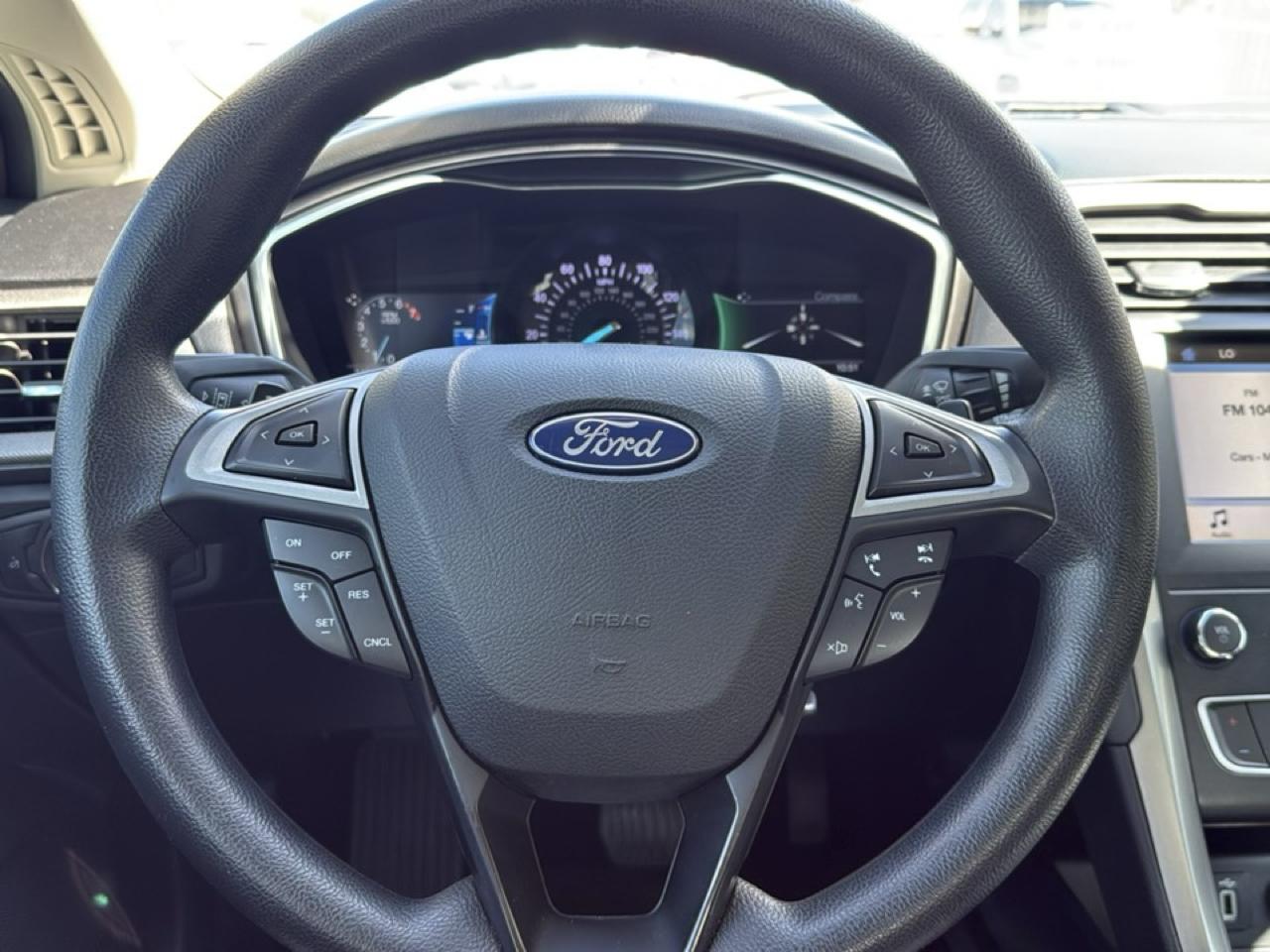 Ford Fusion SE FWD 2019