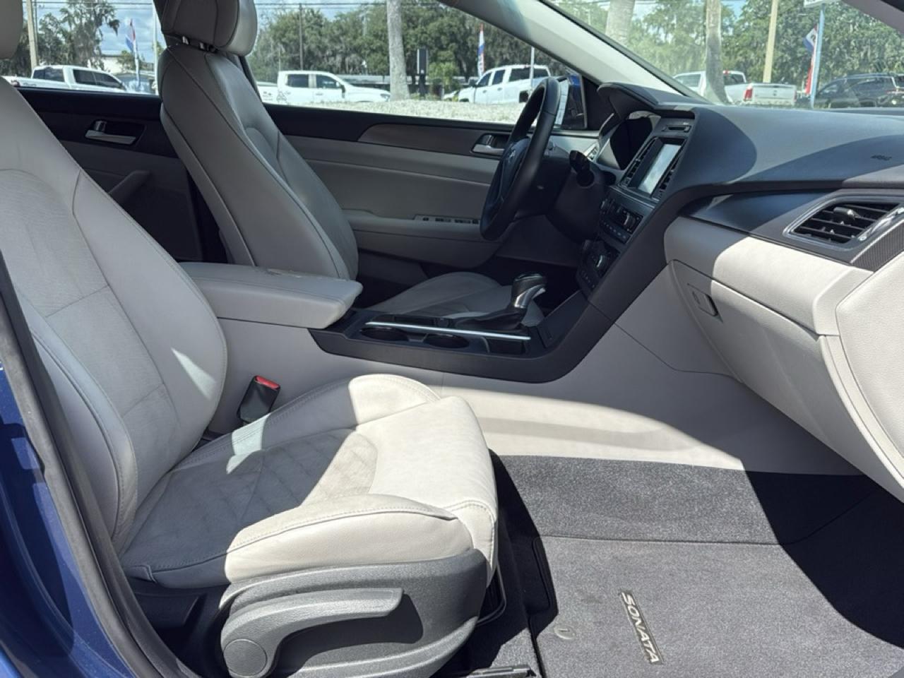 Hyundai Sonata Sport 2.4L 2017