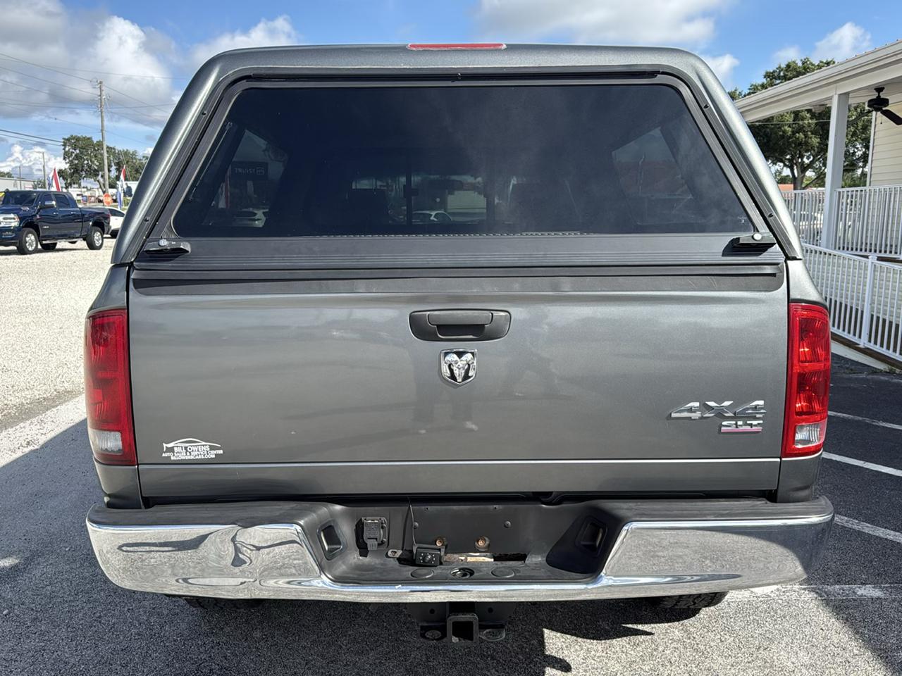 Dodge Ram 1500 4dr Quad Cab 140.5 4WD SLT 2006