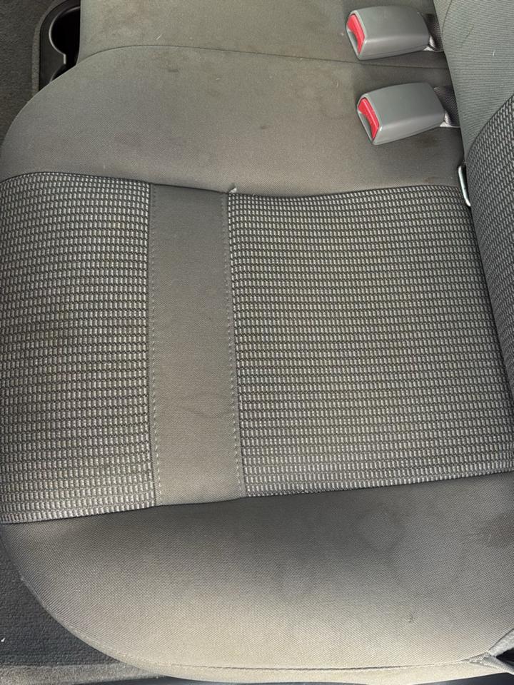 Dodge Ram 1500 4dr Quad Cab 140.5 4WD SLT 2006