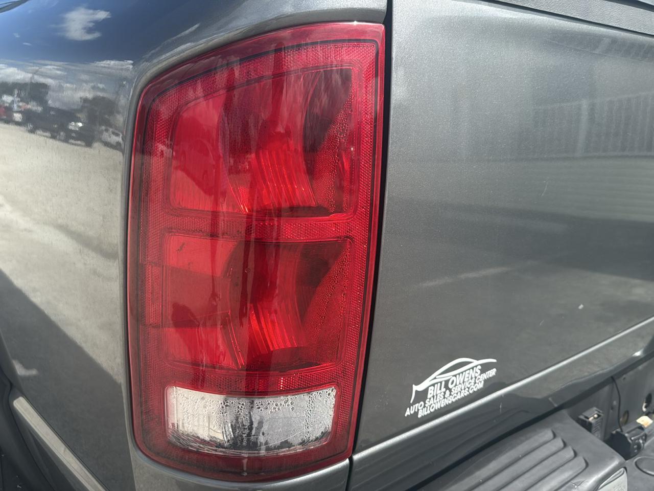 Dodge Ram 1500 4dr Quad Cab 140.5 4WD SLT 2006