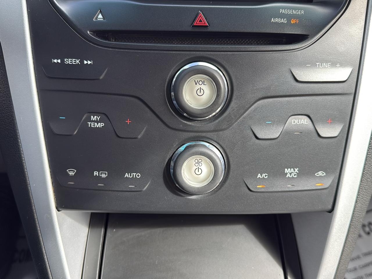 Ford Explorer FWD 4dr XLT 2014
