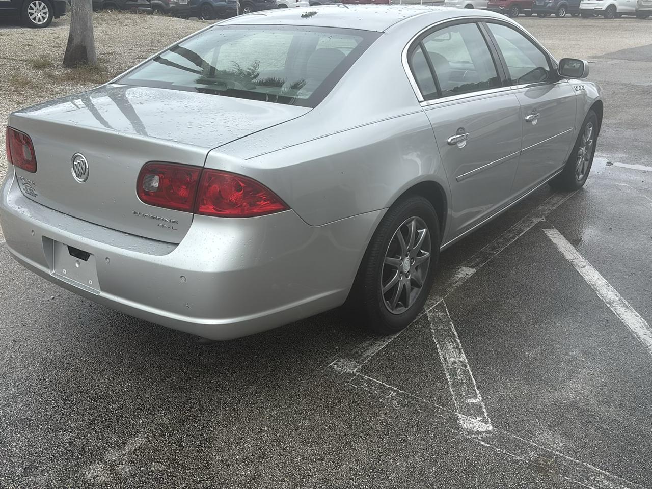 Buick Lucerne 4dr Sdn V6 CXL 2007