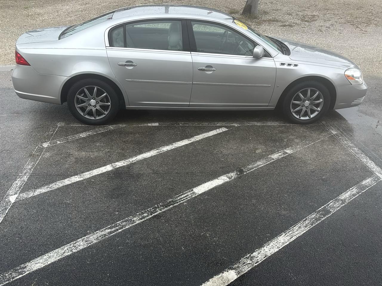 Buick Lucerne 4dr Sdn V6 CXL 2007