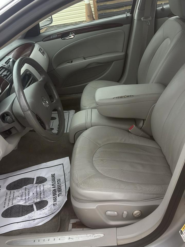 Buick Lucerne 4dr Sdn V6 CXL 2007