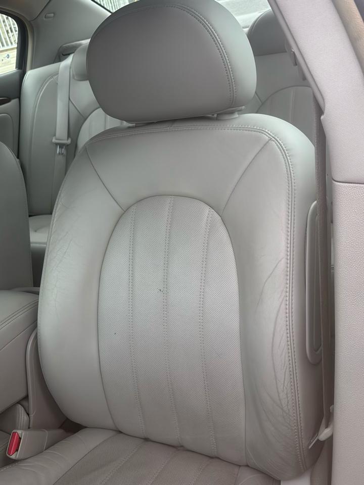 Buick Lucerne 4dr Sdn V6 CXL 2007
