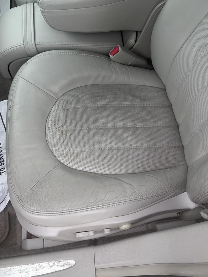 Buick Lucerne 4dr Sdn V6 CXL 2007