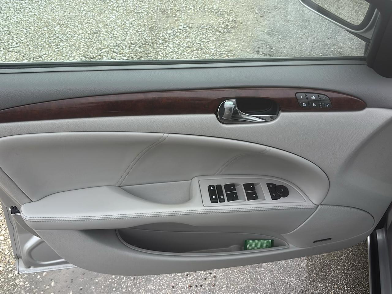 Buick Lucerne 4dr Sdn V6 CXL 2007