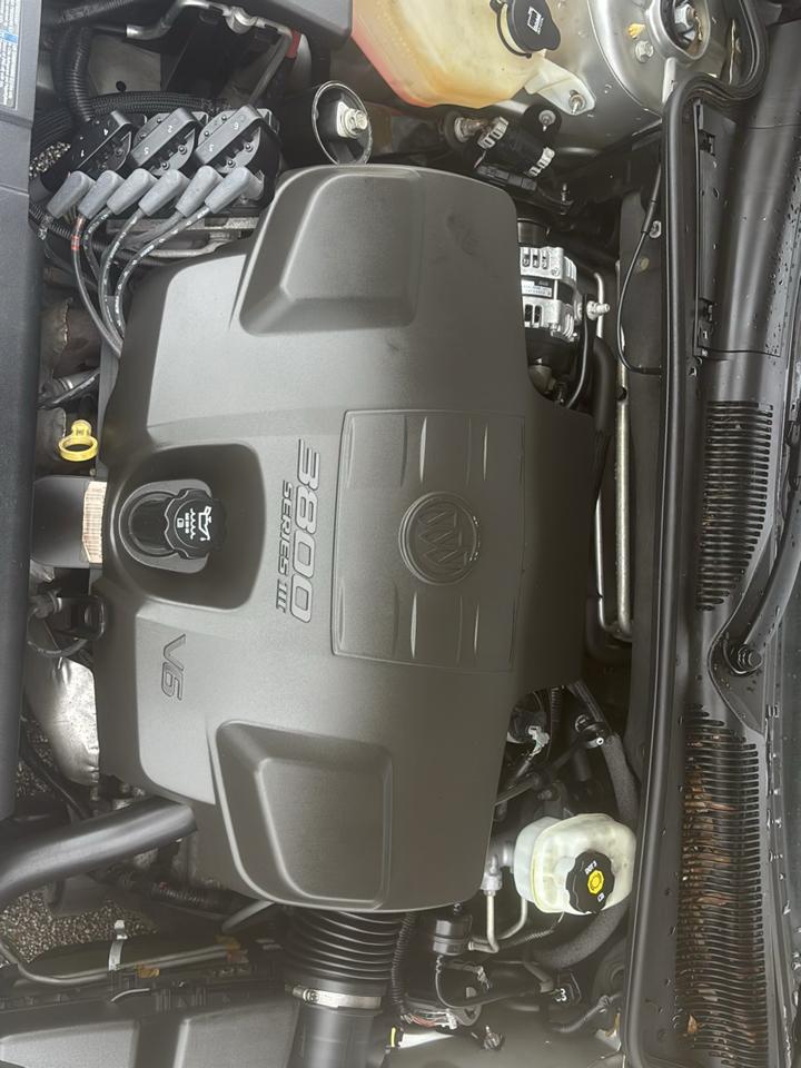 Buick Lucerne 4dr Sdn V6 CXL 2007