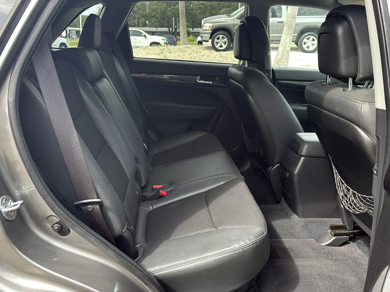 Kia Sorento 2WD 4dr V6 EX 2012
