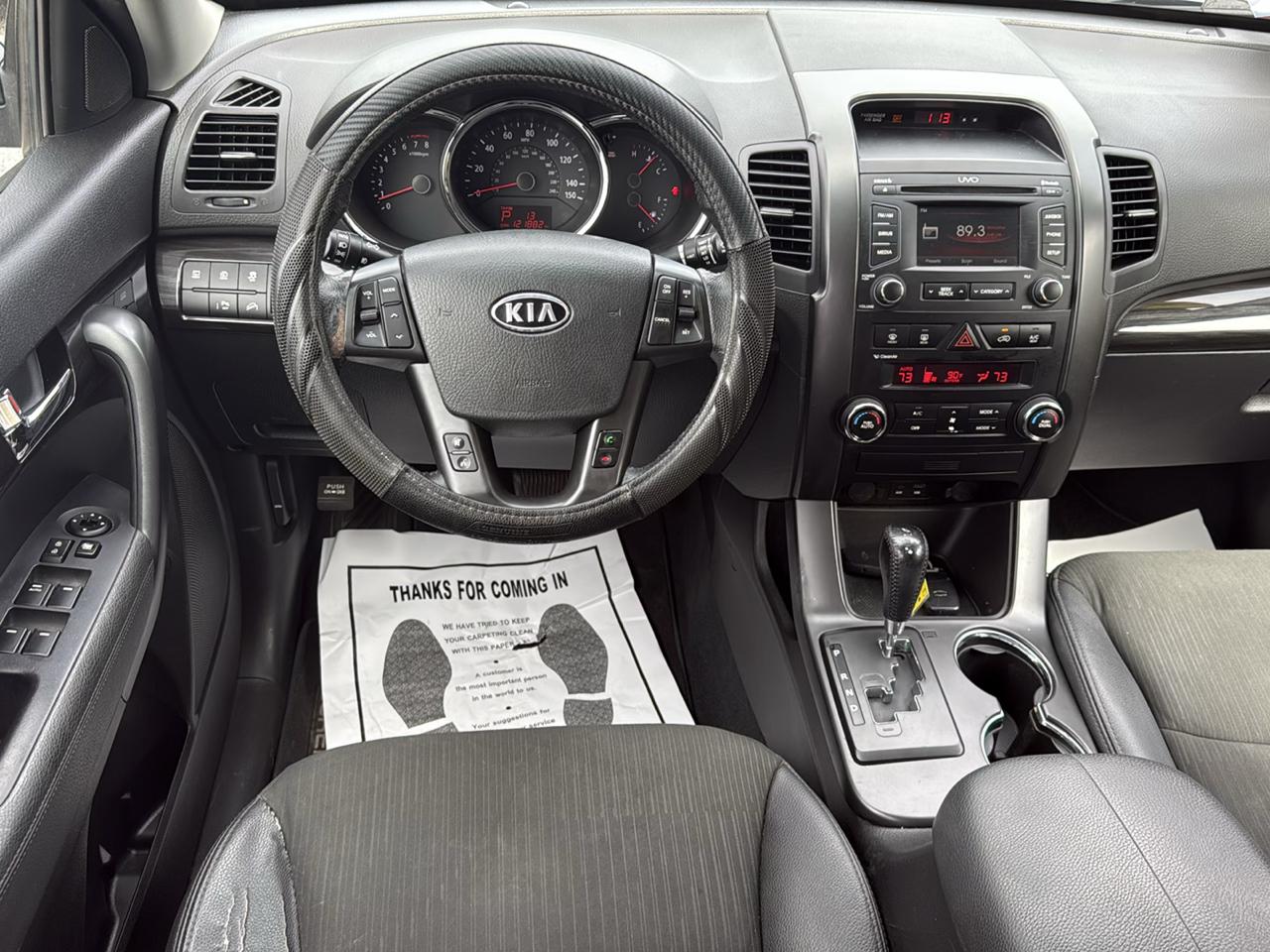 Kia Sorento 2WD 4dr V6 EX 2012