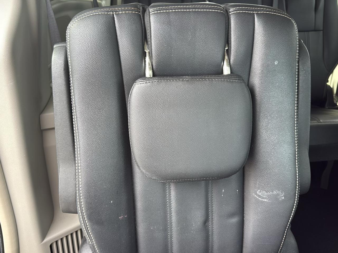Chrysler Town & Country 4dr Wgn Touring 2016