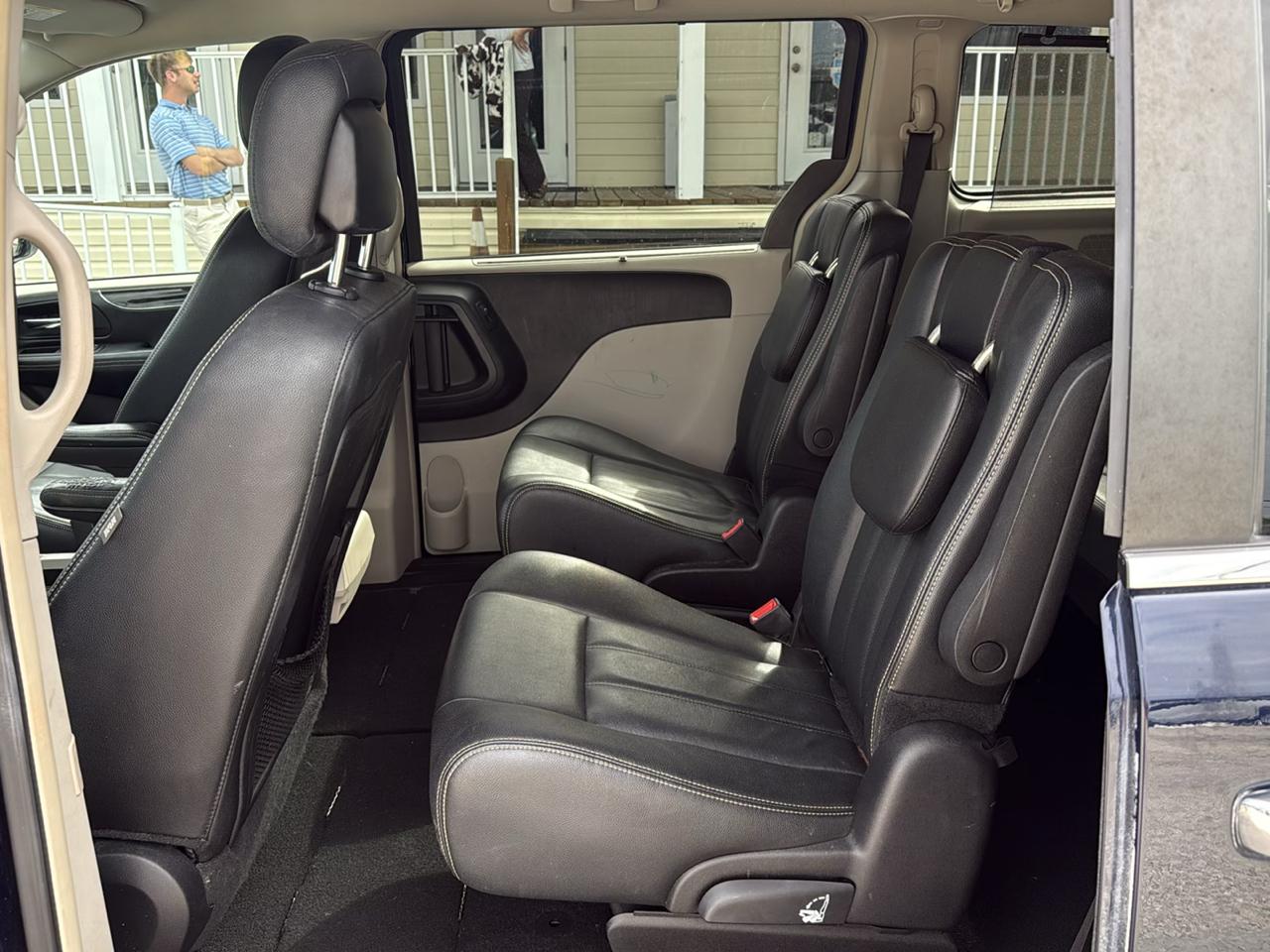Chrysler Town & Country 4dr Wgn Touring 2016