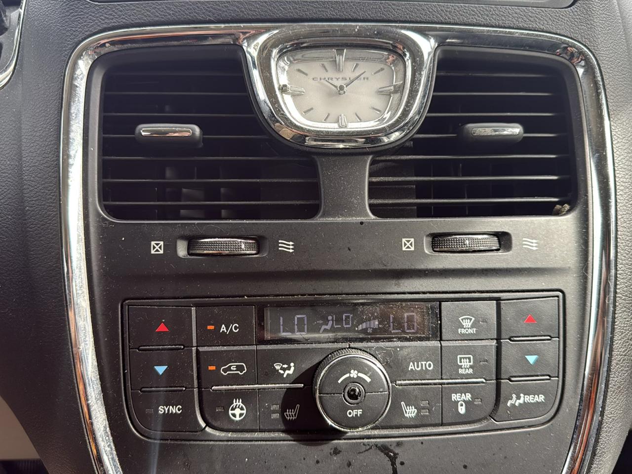 Chrysler Town & Country 4dr Wgn Touring 2016