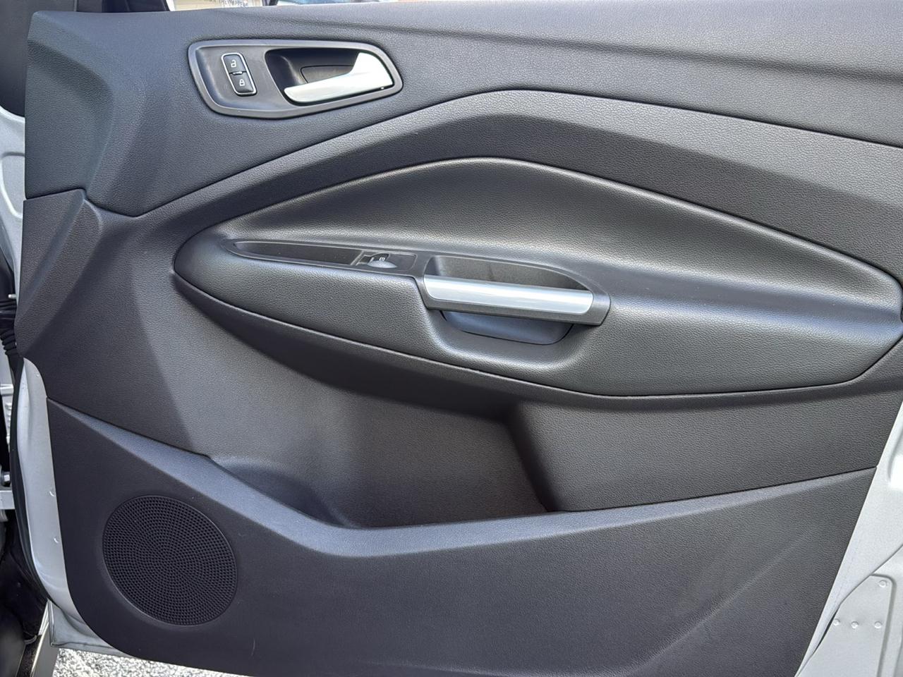 Ford Fusion Hybrid SE FWD 2019