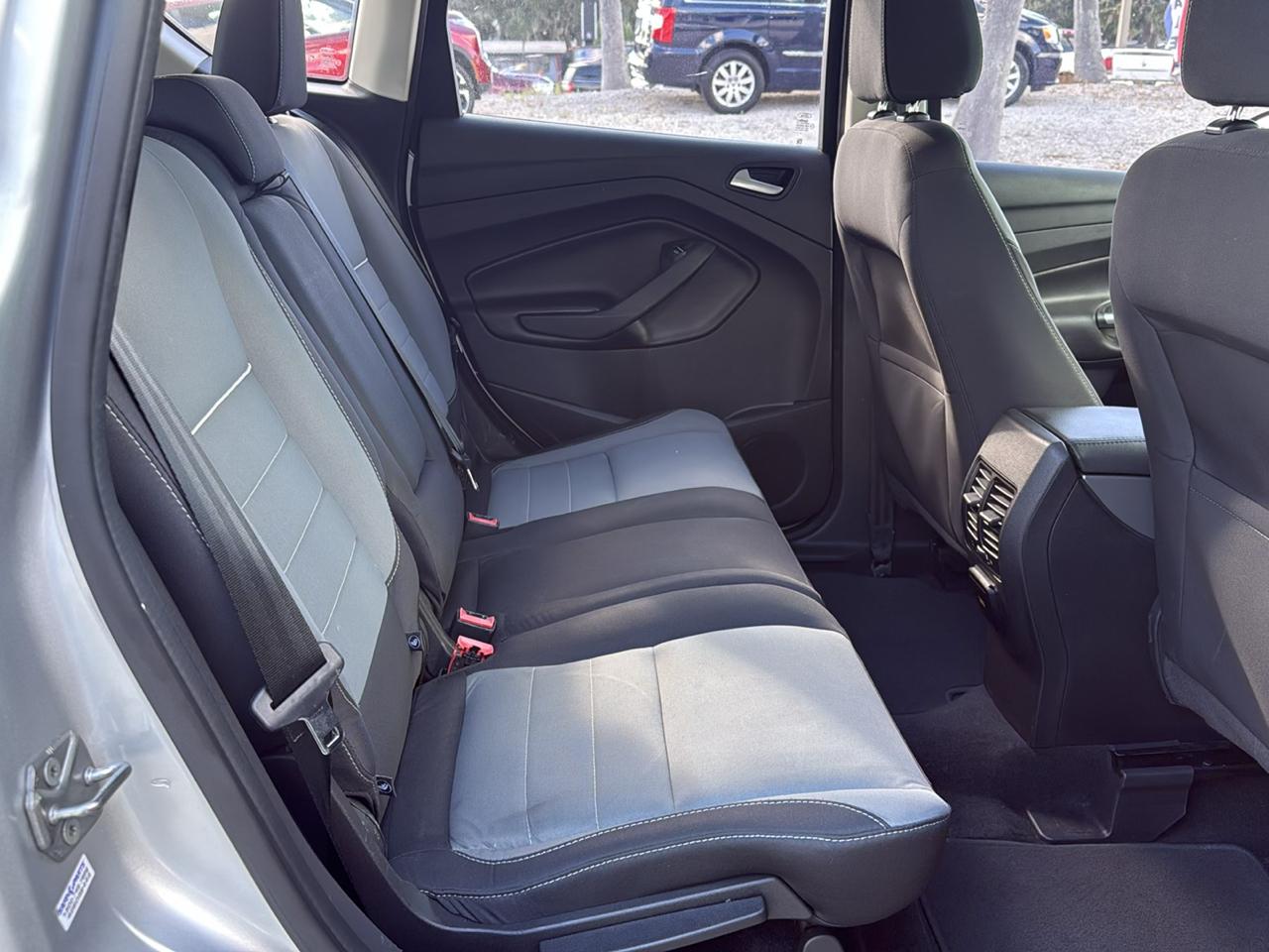 Ford Fusion Hybrid SE FWD 2019