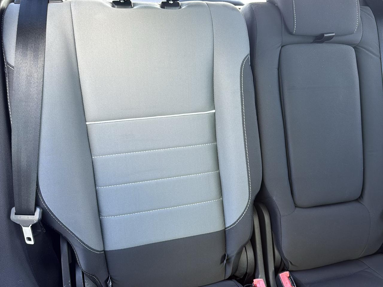 Ford Fusion Hybrid SE FWD 2019