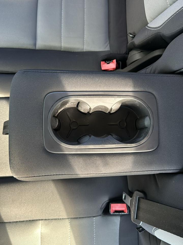 Ford Fusion Hybrid SE FWD 2019