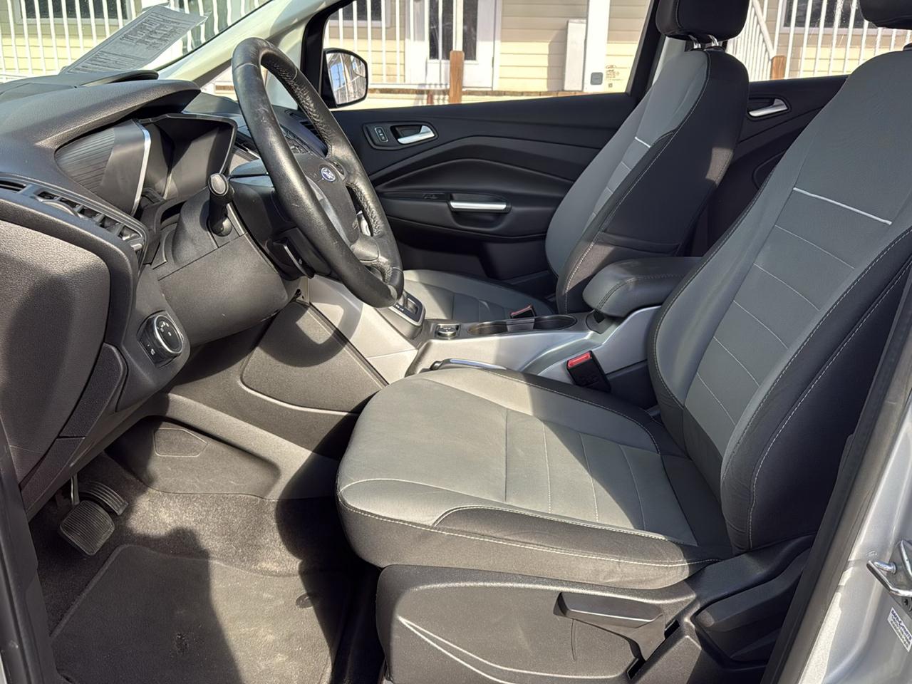 Ford Fusion Hybrid SE FWD 2019