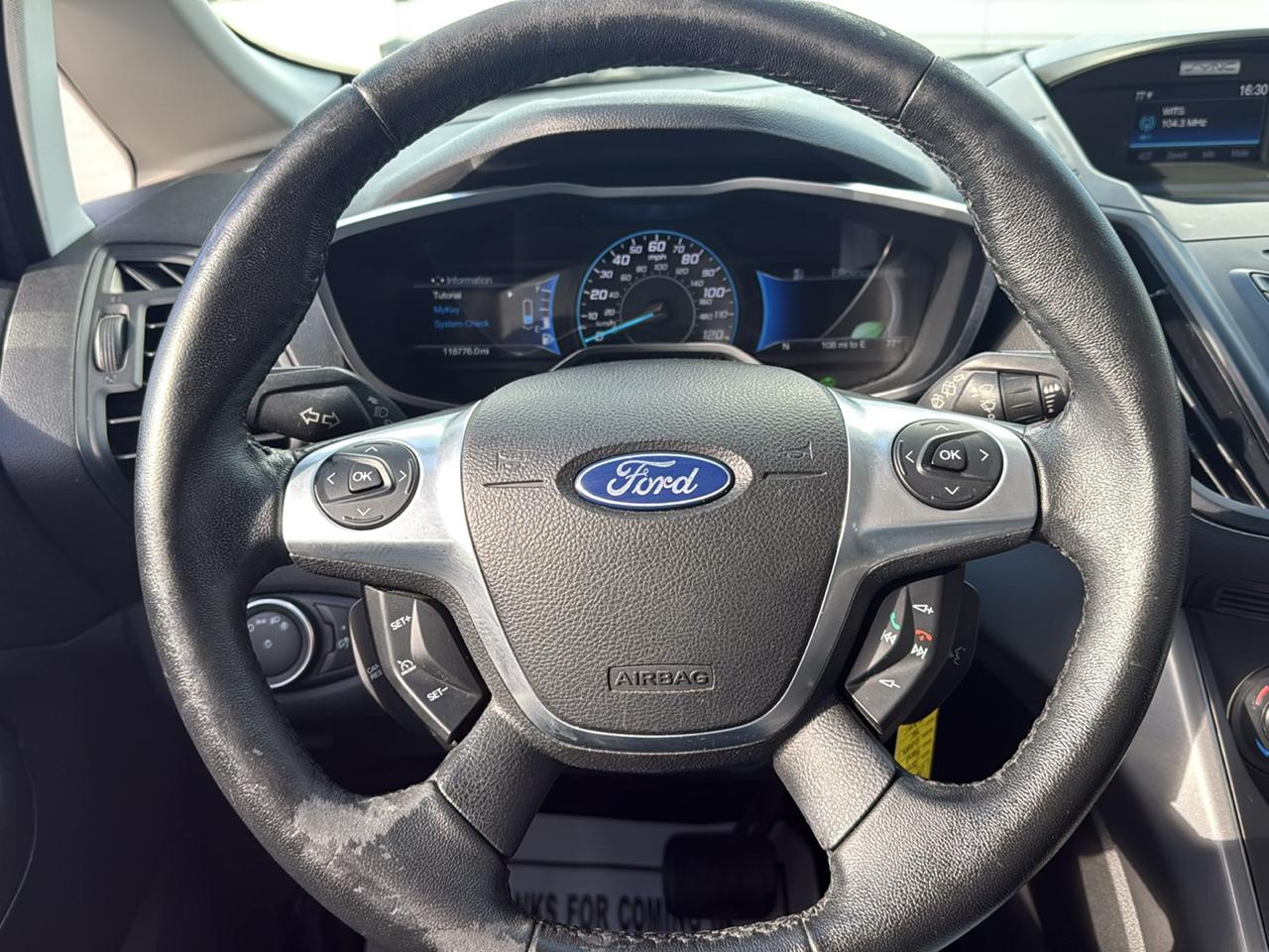 Ford Fusion Hybrid SE FWD 2019