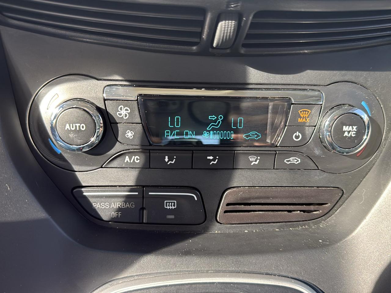 Ford Fusion Hybrid SE FWD 2019