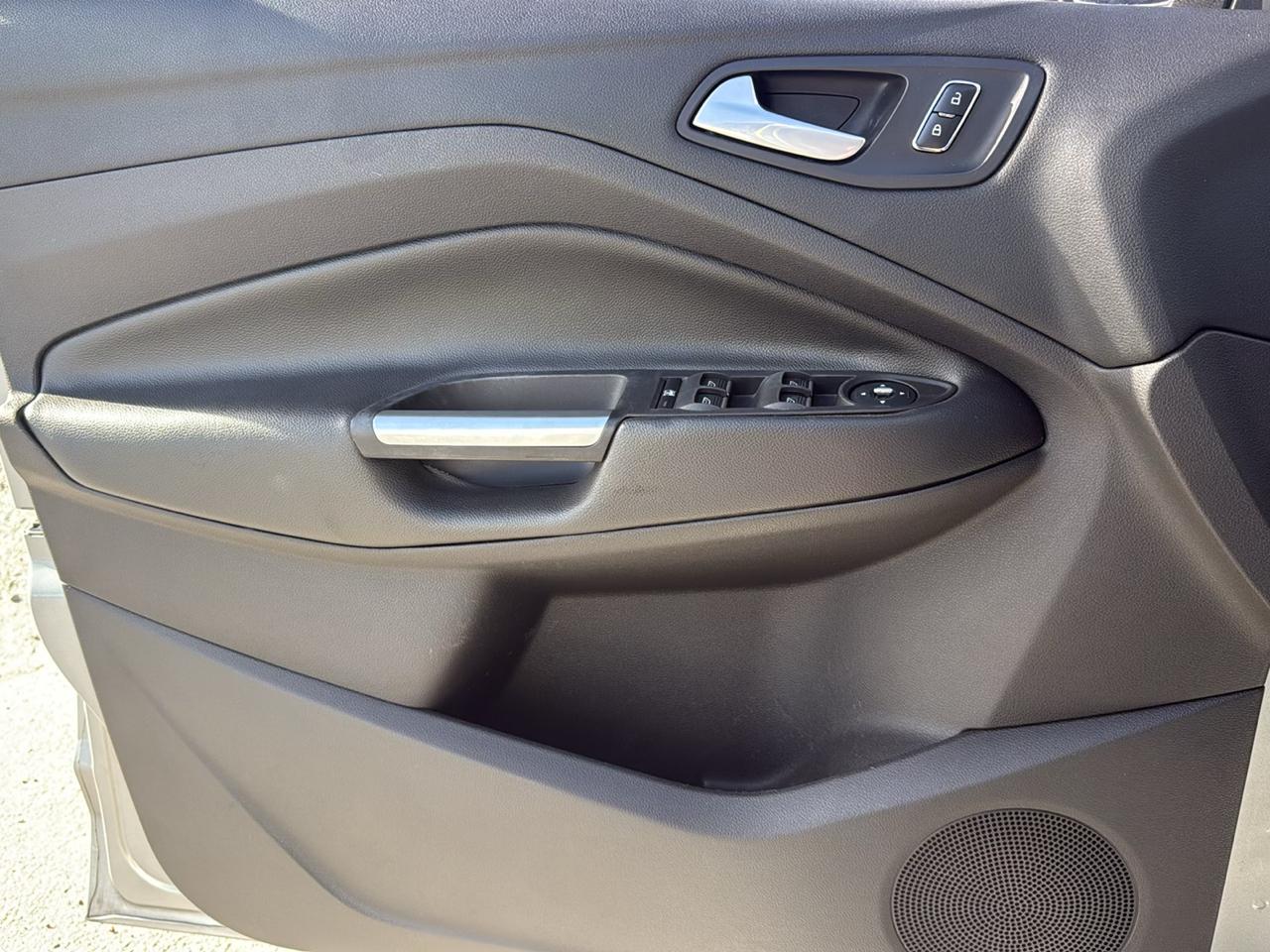 Ford Fusion Hybrid SE FWD 2019