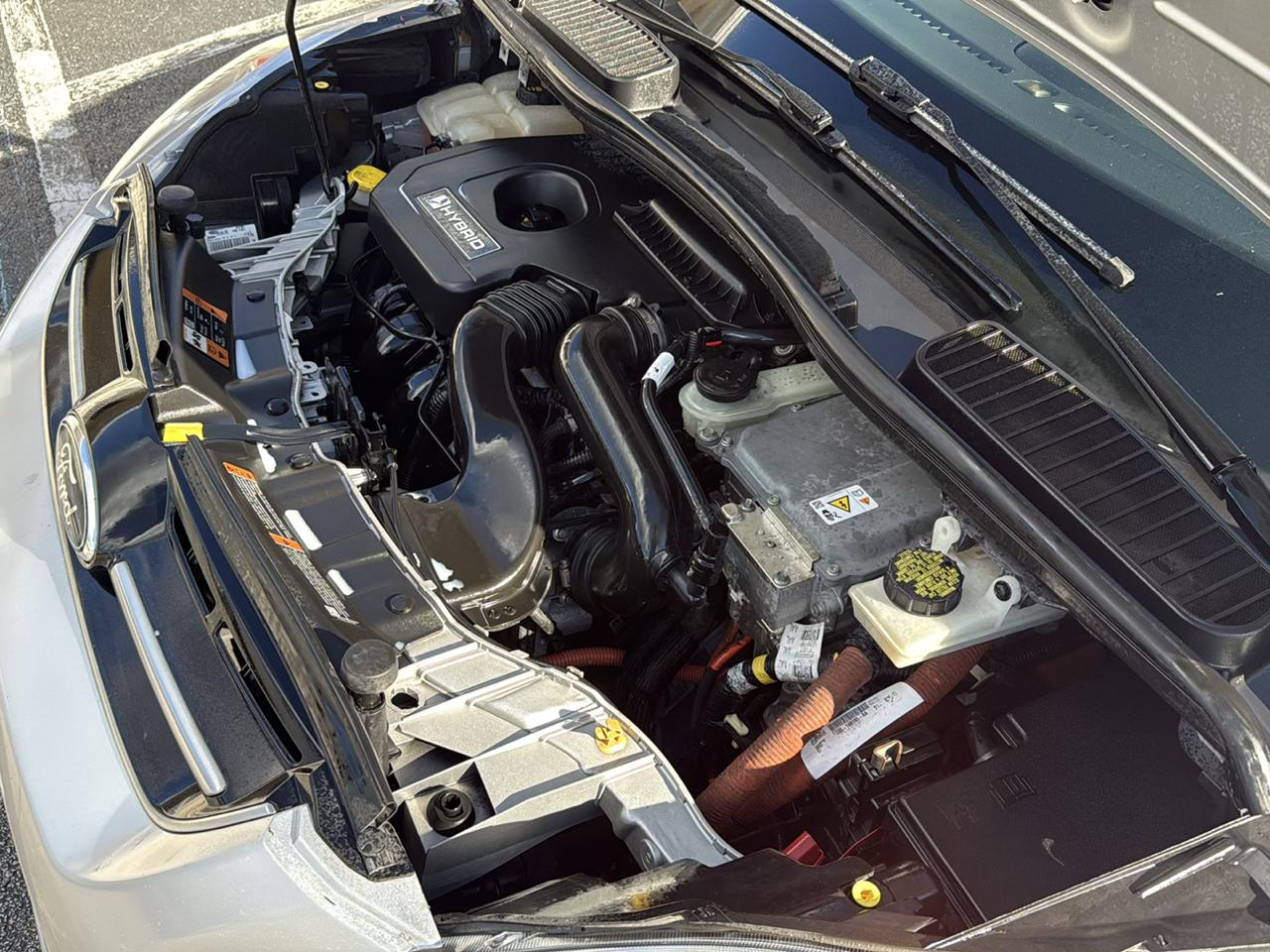 Ford Fusion Hybrid SE FWD 2019