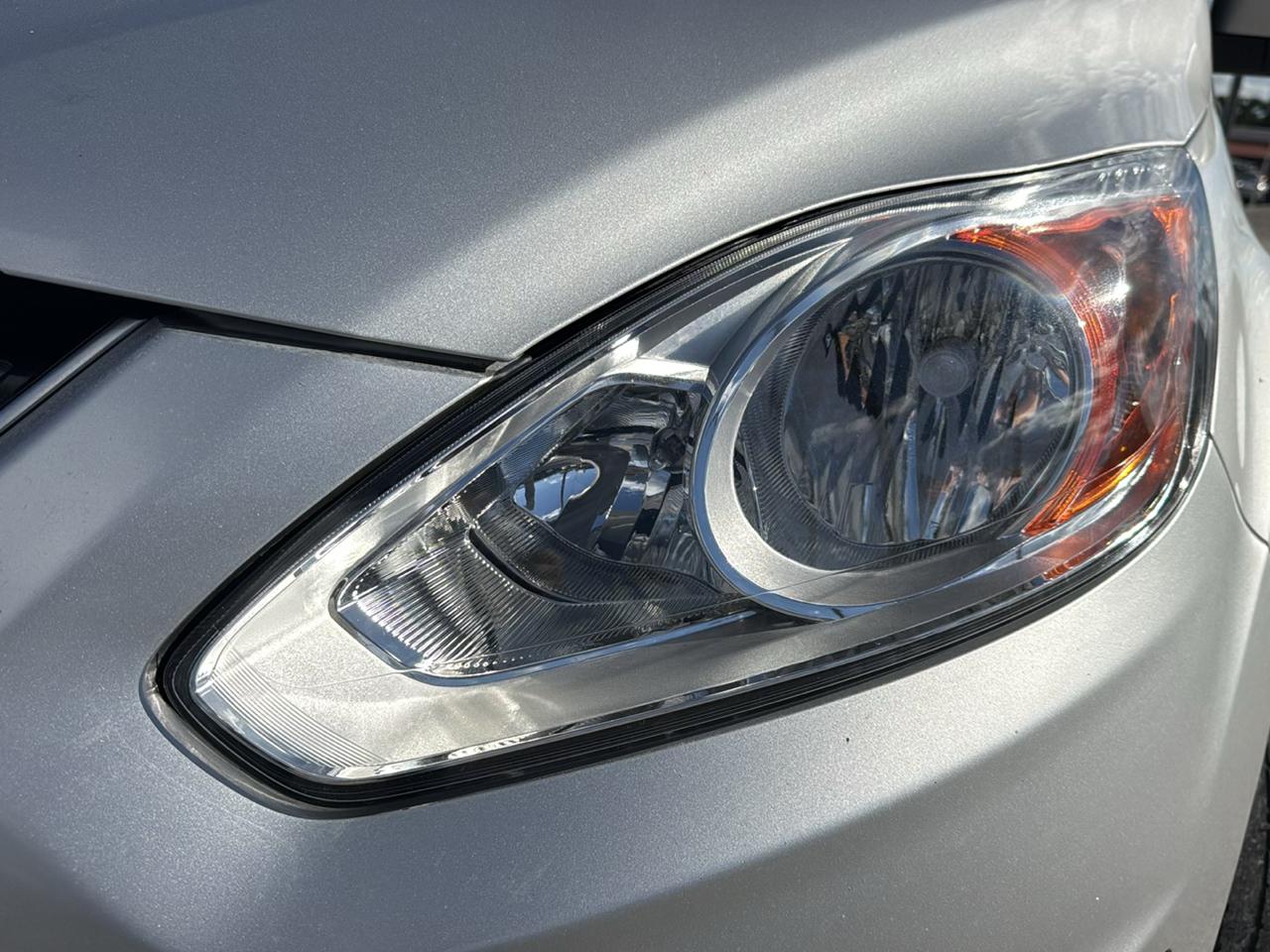 Ford Fusion Hybrid SE FWD 2019