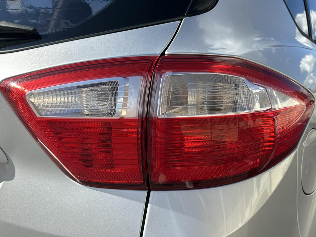 Ford Fusion Hybrid SE FWD 2019
