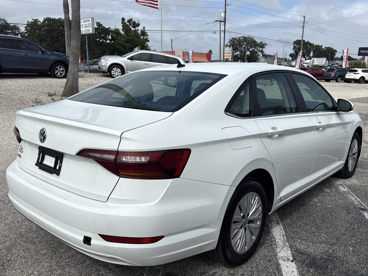 Volkswagen Jetta R-Line Auto w/SULEV 2019