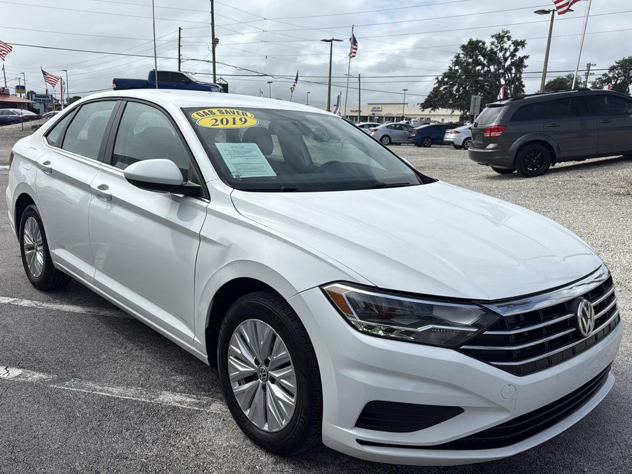 Volkswagen Jetta R-Line Auto w/SULEV 2019