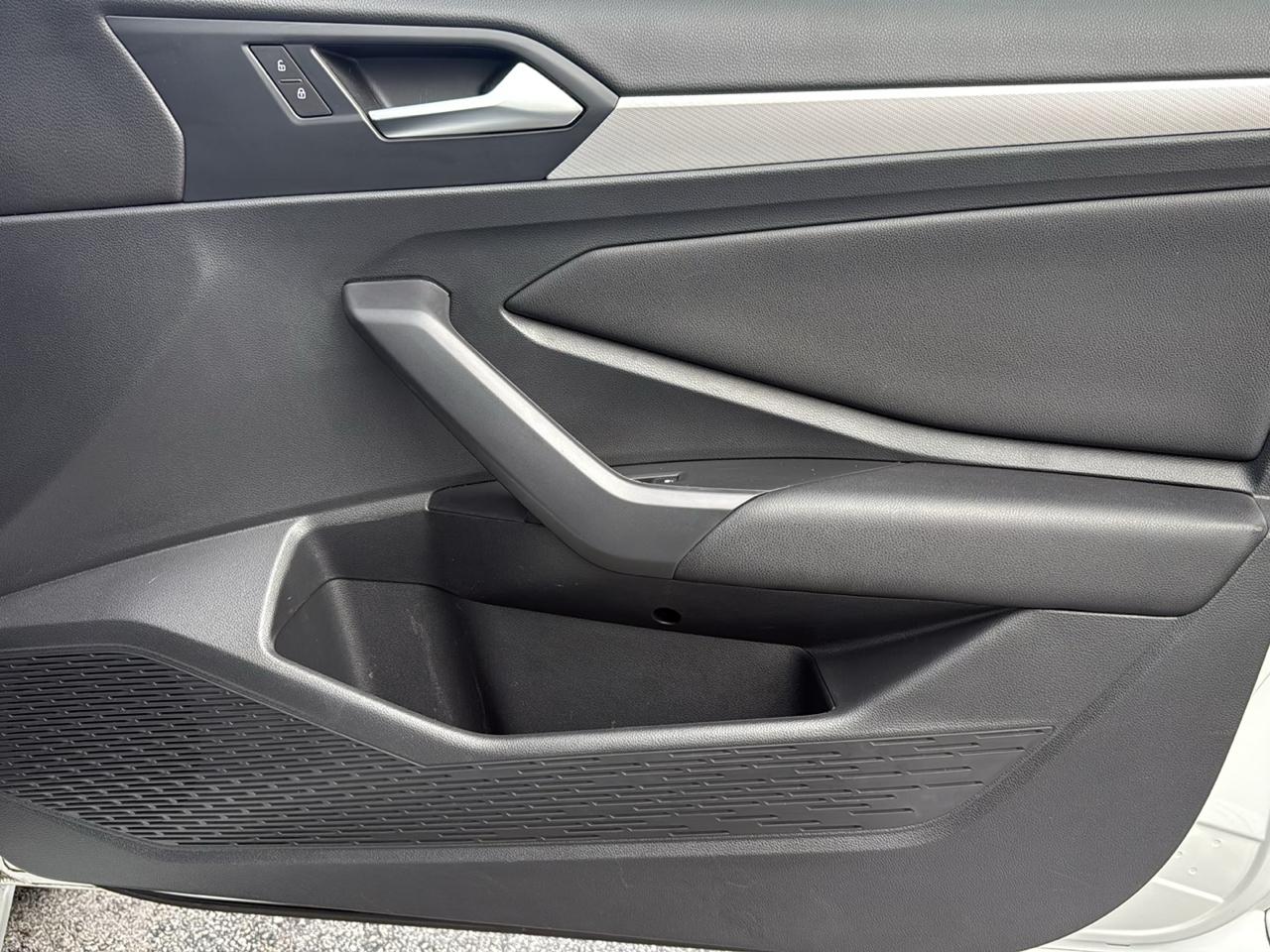 Volkswagen Jetta R-Line Auto w/SULEV 2019