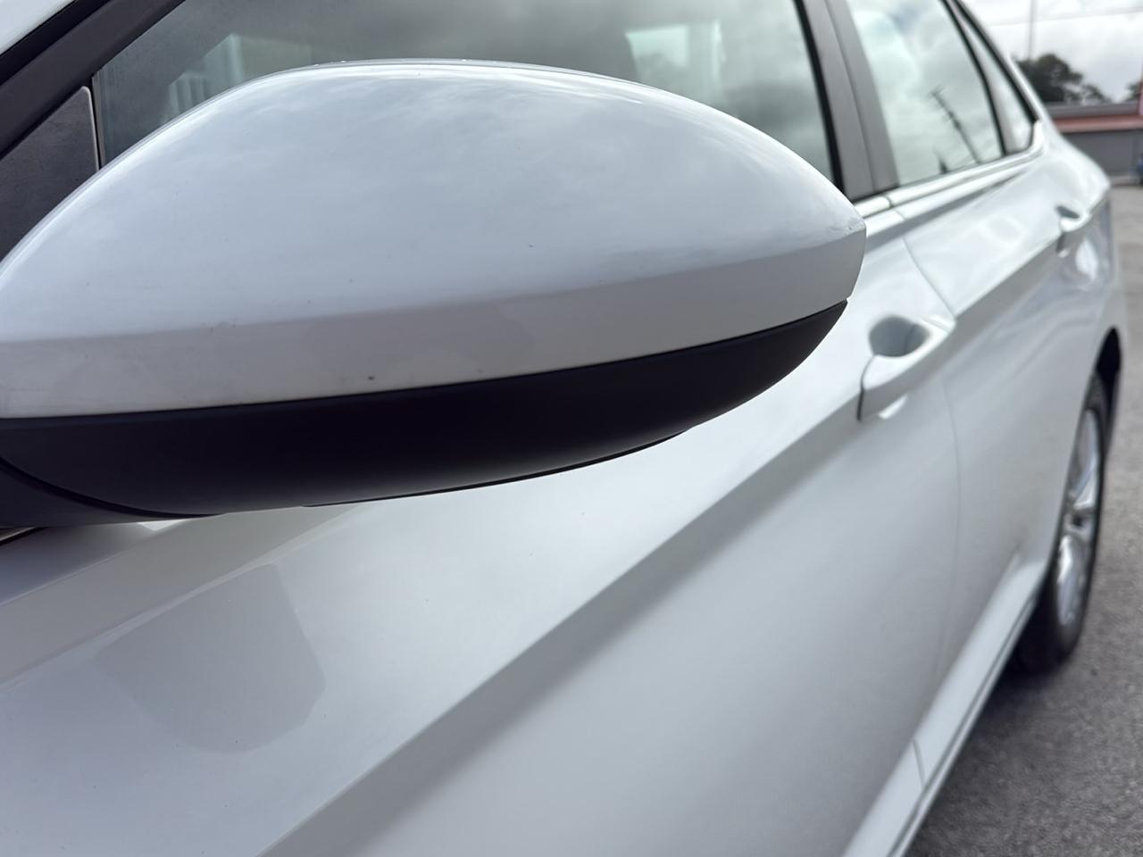 Volkswagen Jetta R-Line Auto w/SULEV 2019