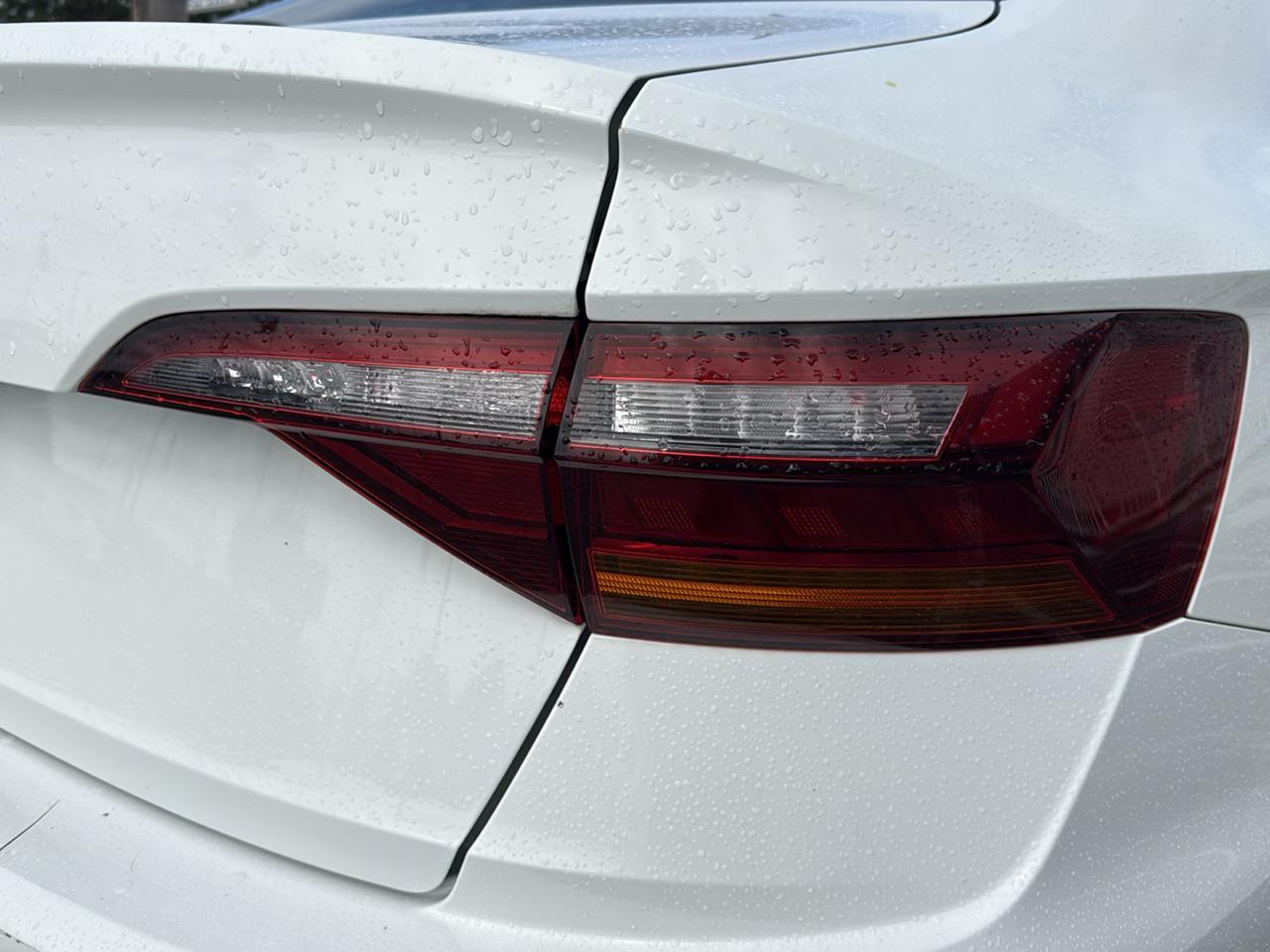 Volkswagen Jetta R-Line Auto w/SULEV 2019