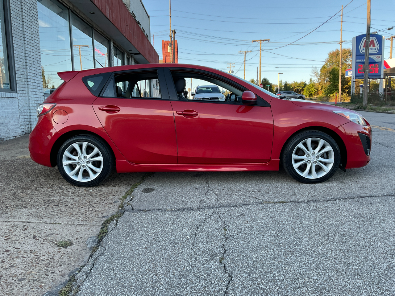 2011 Mazda Mazda3 Grand Touring photo 2
