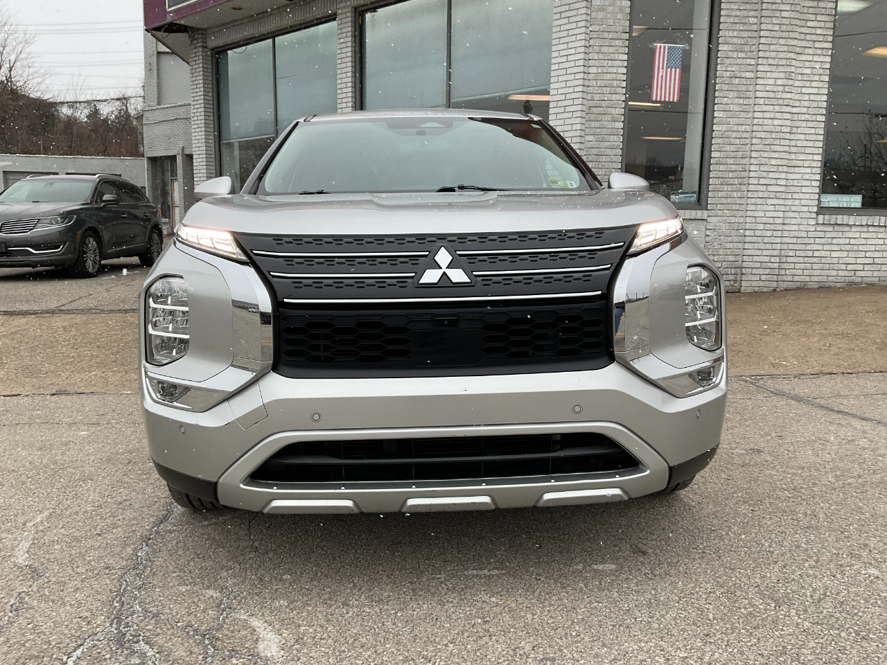 Mitsubishi Outlander SE 2022