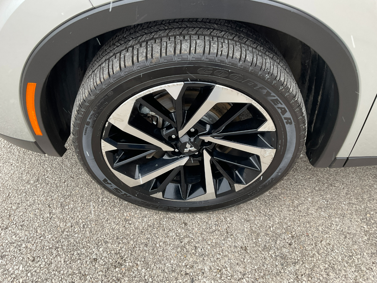 Mitsubishi Outlander SE 2022