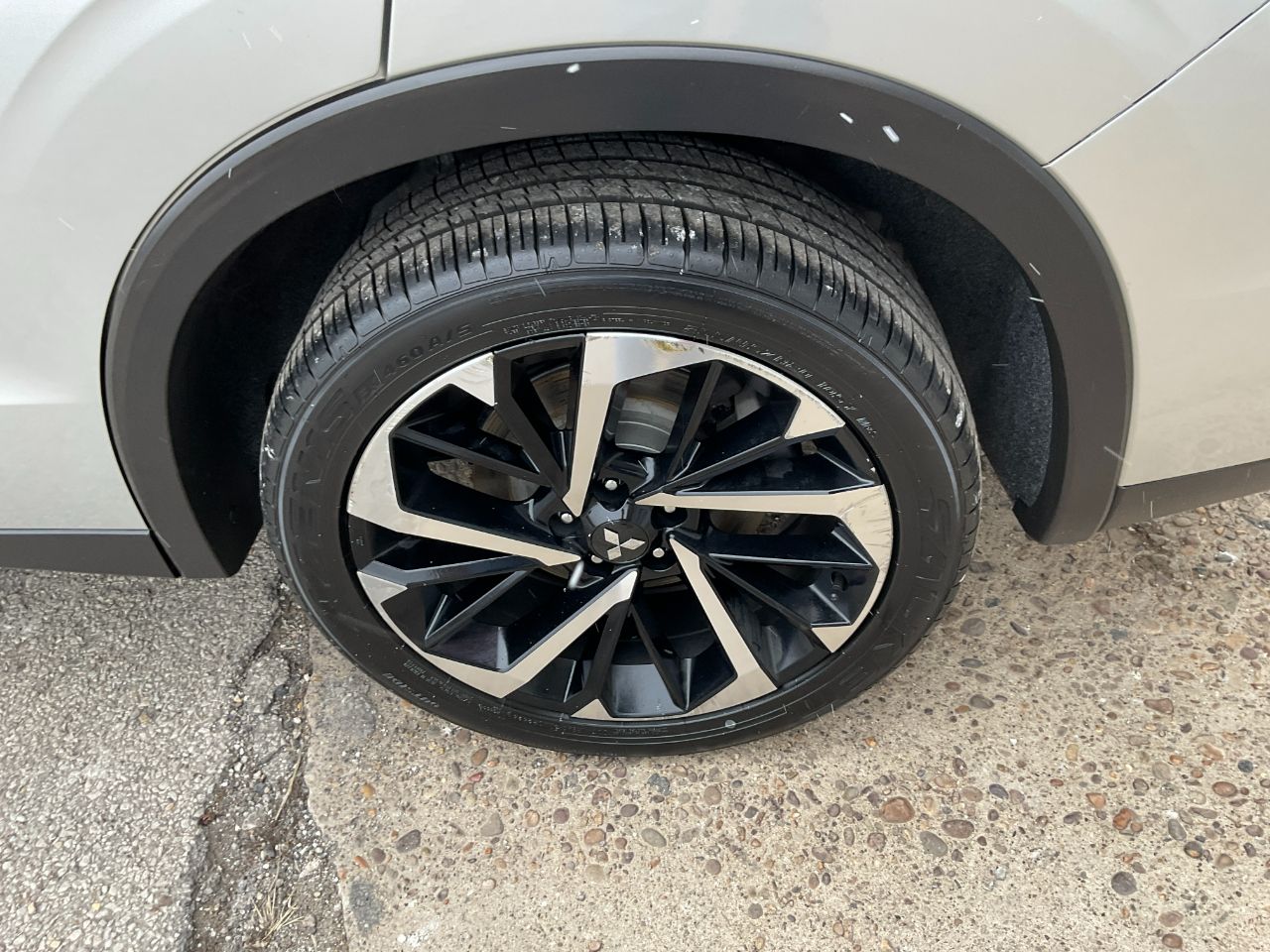 Mitsubishi Outlander SE 2022