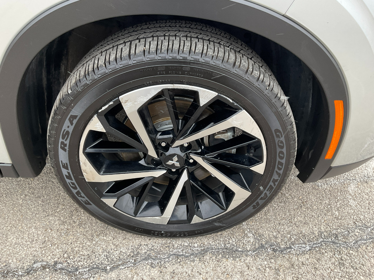 Mitsubishi Outlander SE 2022