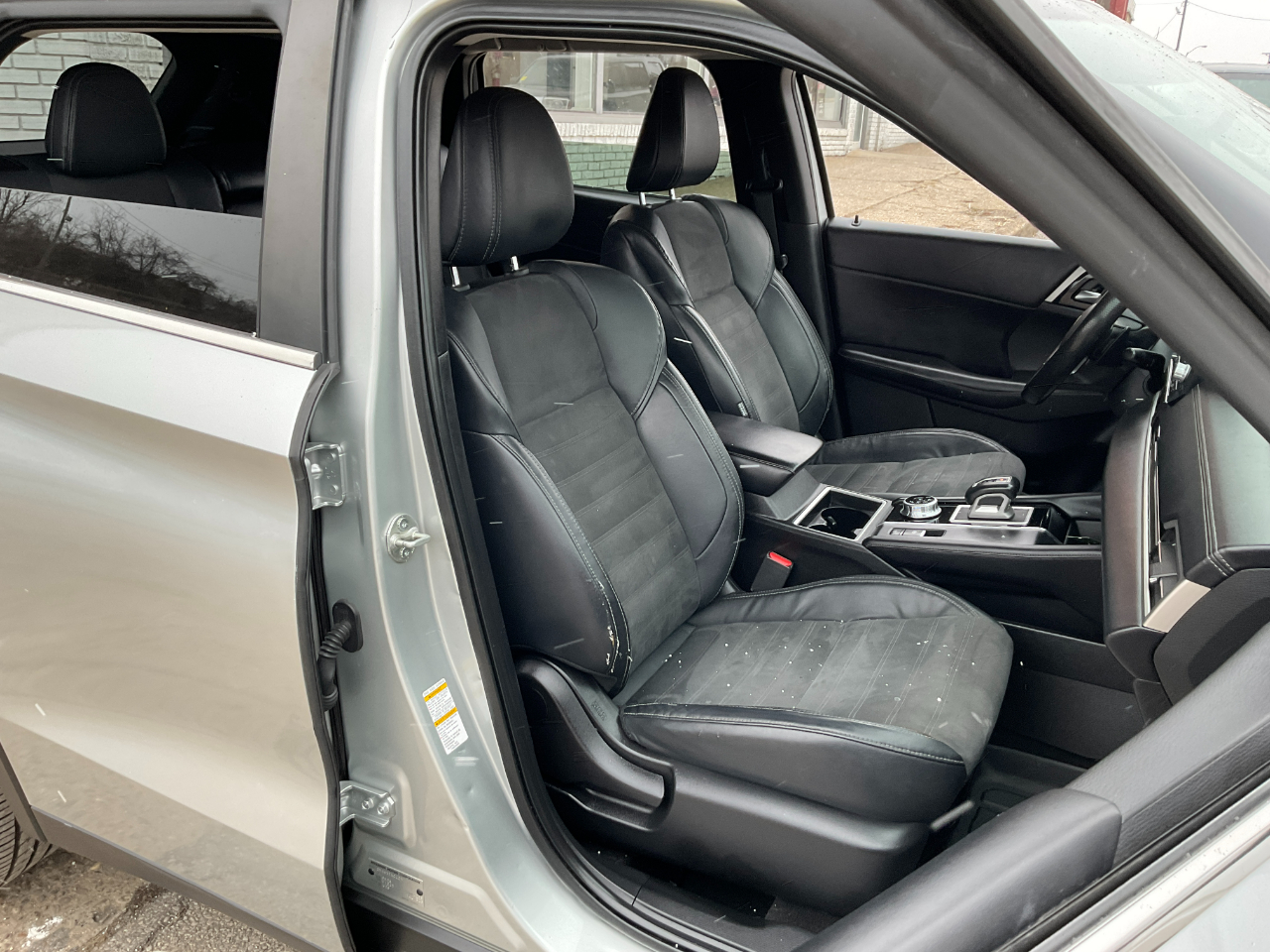 Mitsubishi Outlander SE 2022