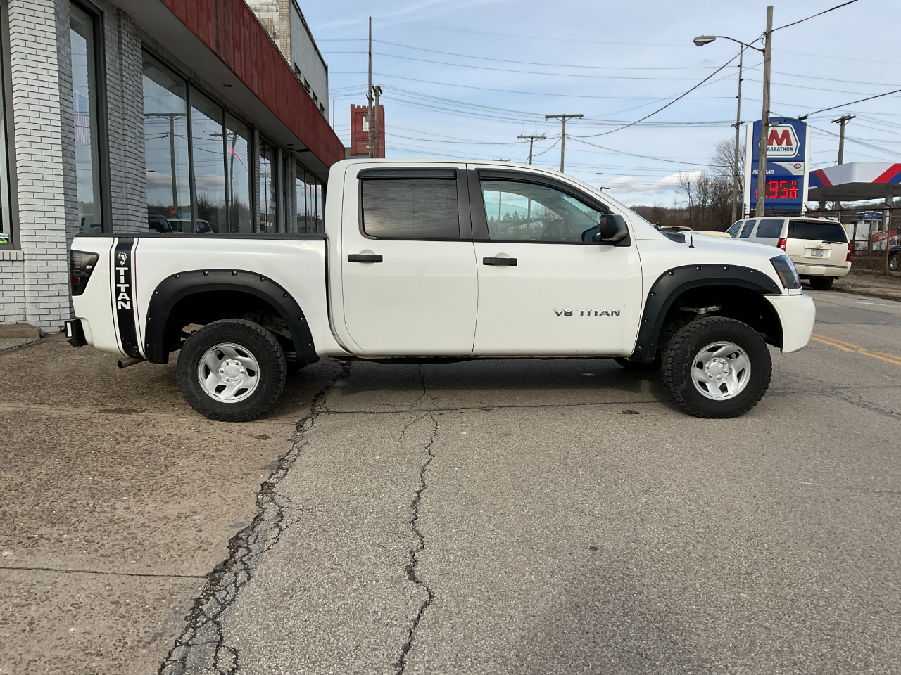 Nissan Titan XE Crew Cab 4WD 2005