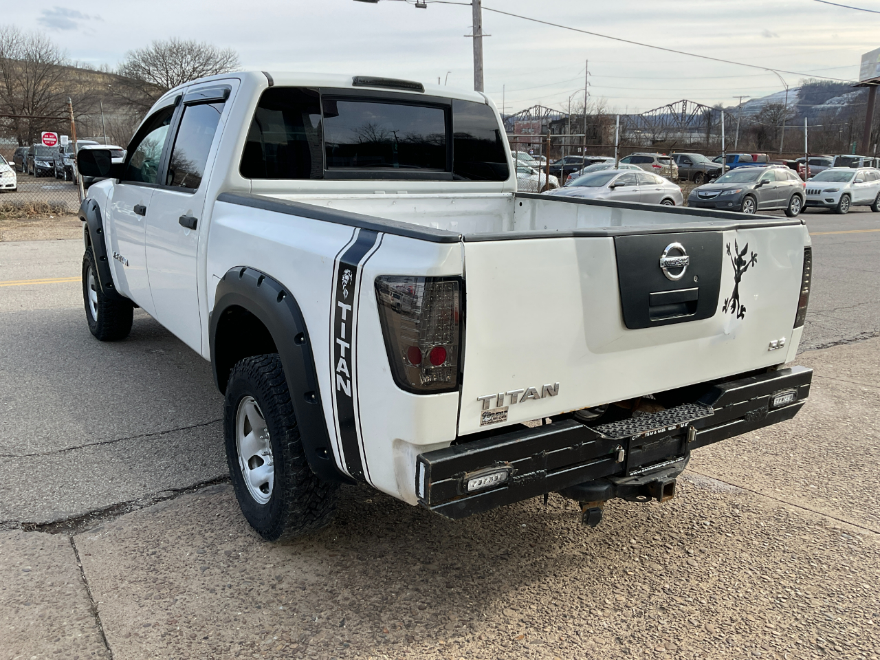 Nissan Titan XE Crew Cab 4WD 2005